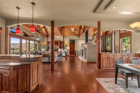 1680 Skyline Drive Wenatchee WA 98801