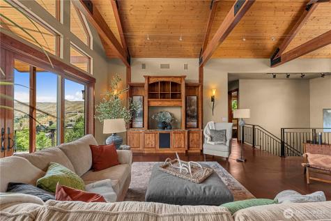 1680 Skyline Drive Wenatchee WA 98801
