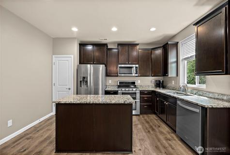 14006 67th Avenue E Puyallup WA 98373