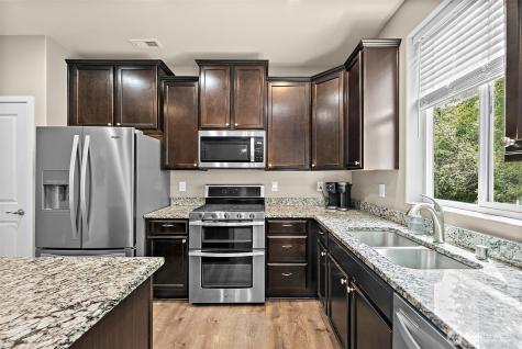 14006 67th Avenue E Puyallup WA 98373