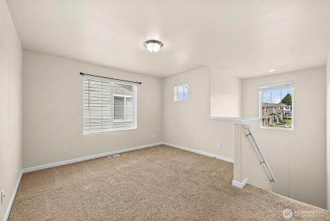 14006 67th Avenue E Puyallup WA 98373