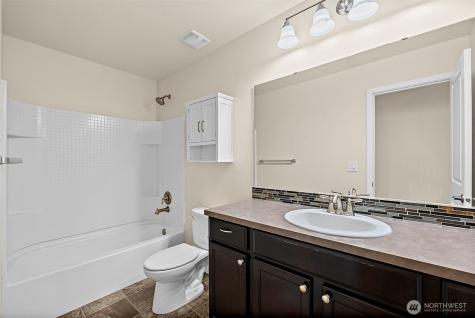 14006 67th Avenue E Puyallup WA 98373
