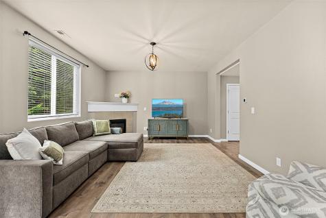 14006 67th Avenue E Puyallup WA 98373