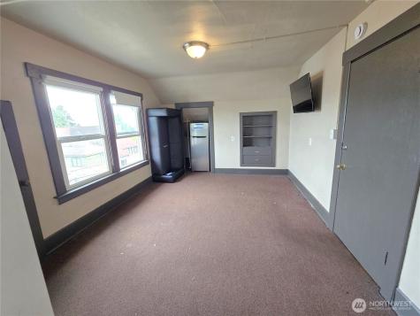 4738 17th Avenue NE Seattle WA 98105