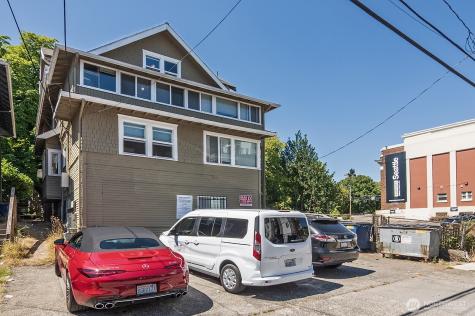 4738 17th Avenue NE Seattle WA 98105