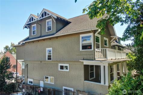 4738 17th Avenue NE Seattle WA 98105