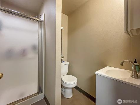 4738 17th Avenue NE Seattle WA 98105