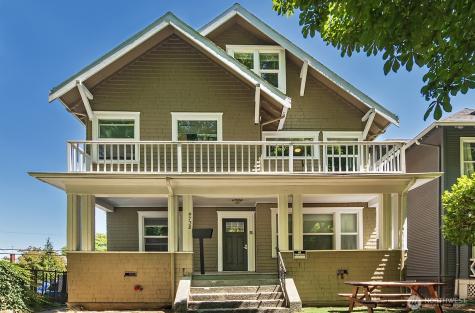 4738 17th Avenue NE Seattle WA 98105