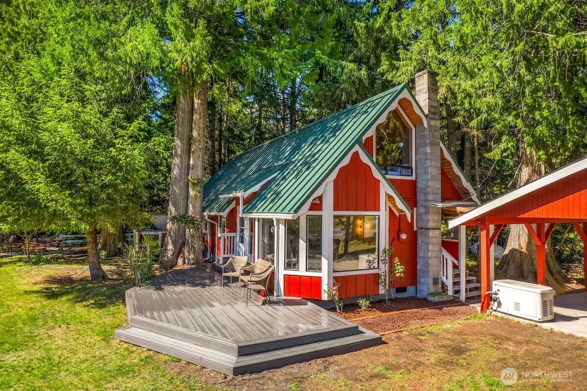 11318 583rd Avenue E Enumclaw WA 98022