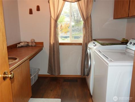 464 Highway 20 Tonasket WA 98855