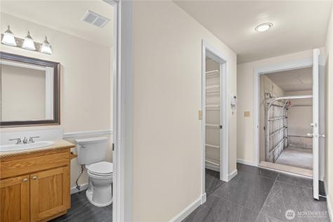 10203 45th Street E Edgewood WA 98372