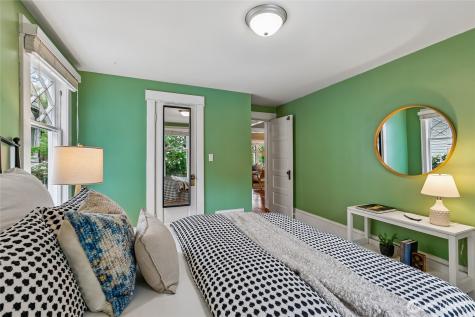 4015 Ashworth Avenue N Seattle WA 98103