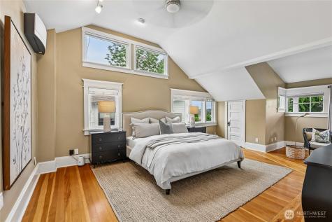 4015 Ashworth Avenue N Seattle WA 98103