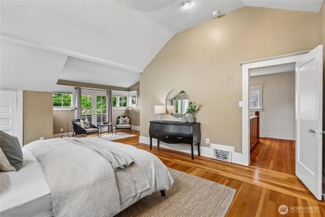 4015 Ashworth Avenue N Seattle WA 98103