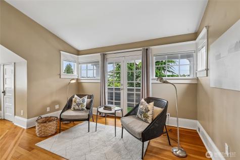 4015 Ashworth Avenue N Seattle WA 98103