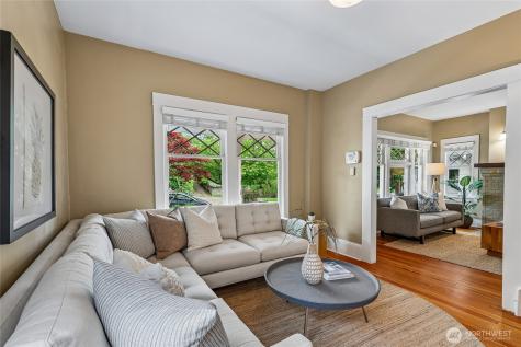 4015 Ashworth Avenue N Seattle WA 98103