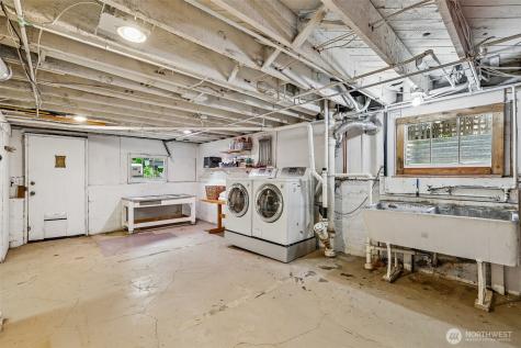 4015 Ashworth Avenue N Seattle WA 98103