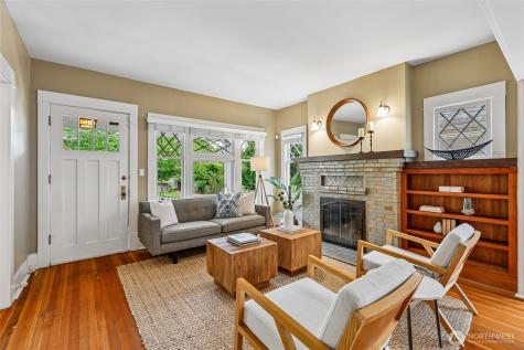 4015 Ashworth Avenue N Seattle WA 98103