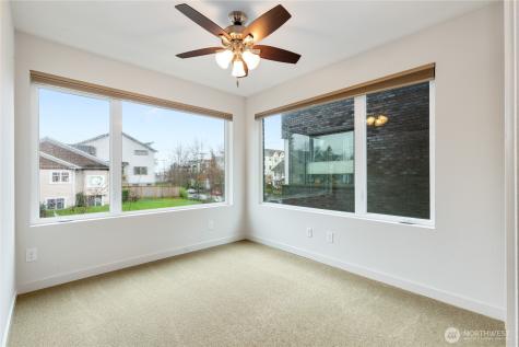 4272 SW Bradford Street Seattle WA 98116