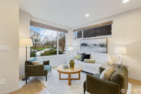 4272 SW Bradford Street Seattle WA 98116