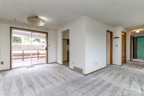 10716 102nd Street SW Tacoma WA 98498