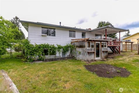 10716 102nd Street SW Tacoma WA 98498