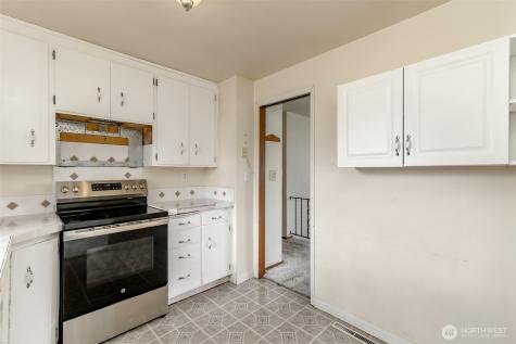10716 102nd Street SW Tacoma WA 98498