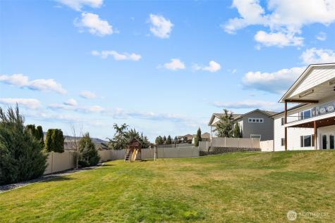 885 Autumn Crest Drive Wenatchee WA 98801