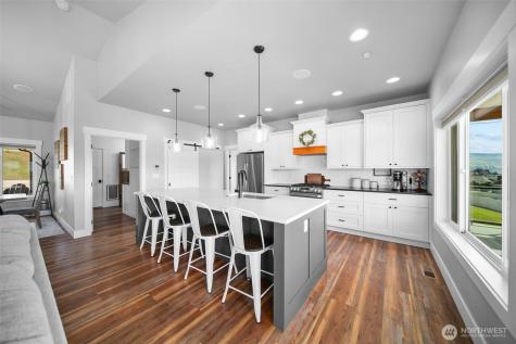 885 Autumn Crest Drive Wenatchee WA 98801