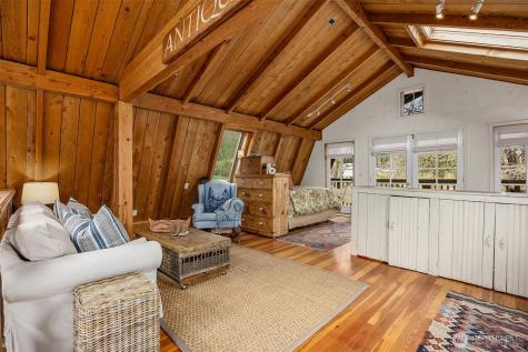27584 Anchor Place NW Poulsbo WA 98370
