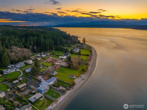 27584 Anchor Place NW Poulsbo WA 98370
