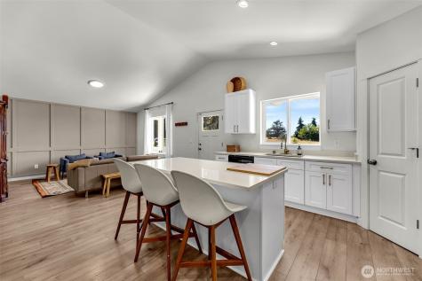 2003 Apple Road Winlock WA 98596