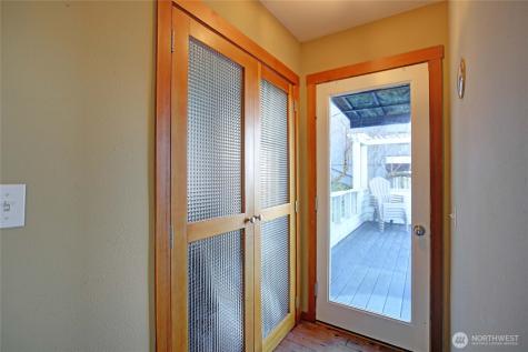 641 Maple Grove Road Camano Island WA 98282