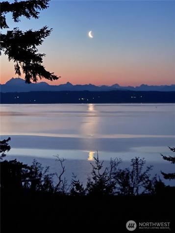620 Moe Road Camano Island WA 98282