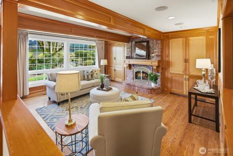 7830 80th Place SE Mercer Island WA 98040