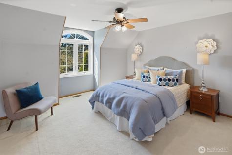7830 80th Place SE Mercer Island WA 98040