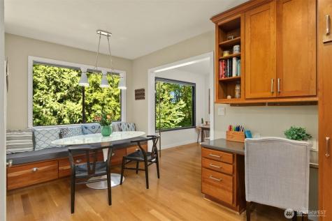 10621 Battle Point Drive NE Bainbridge Island WA 98110