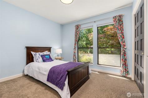 10621 Battle Point Drive NE Bainbridge Island WA 98110