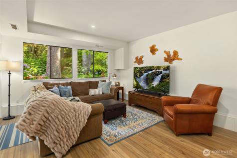 10621 Battle Point Drive NE Bainbridge Island WA 98110