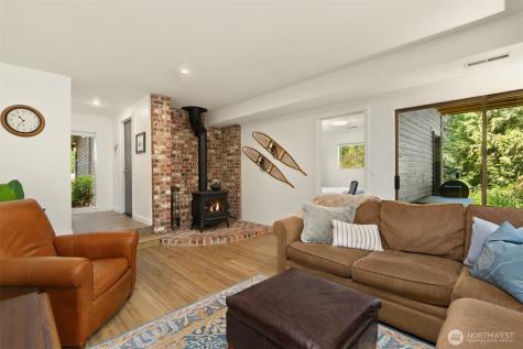 10621 Battle Point Drive NE Bainbridge Island WA 98110
