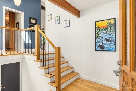 10621 Battle Point Drive NE Bainbridge Island WA 98110