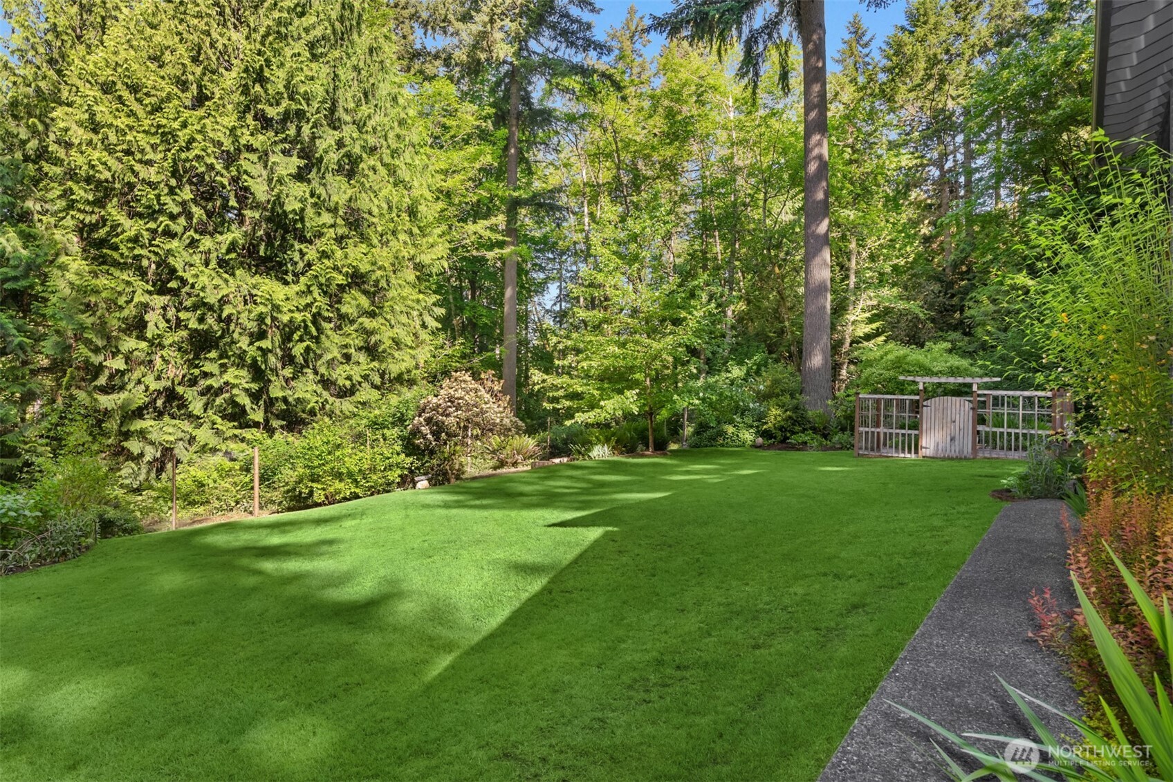 10621 Battle Point Drive NE Bainbridge Island WA 98110