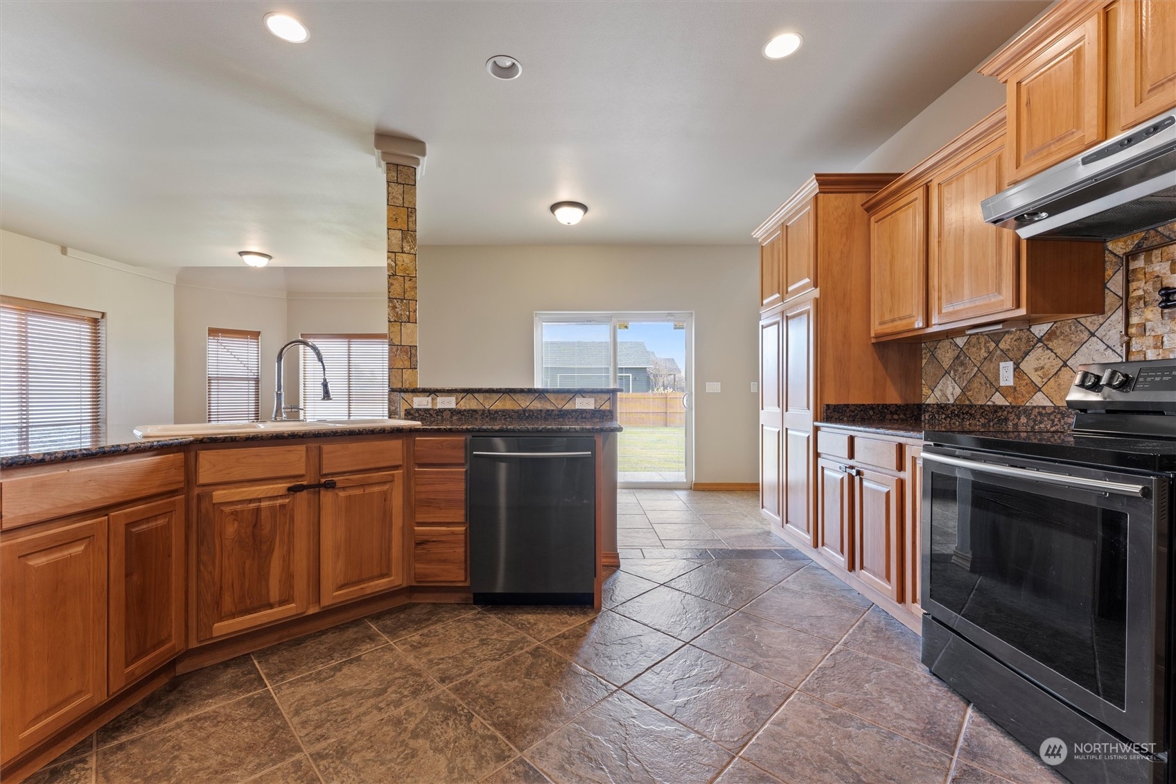 527 Road I.6 NE Moses Lake WA 98837