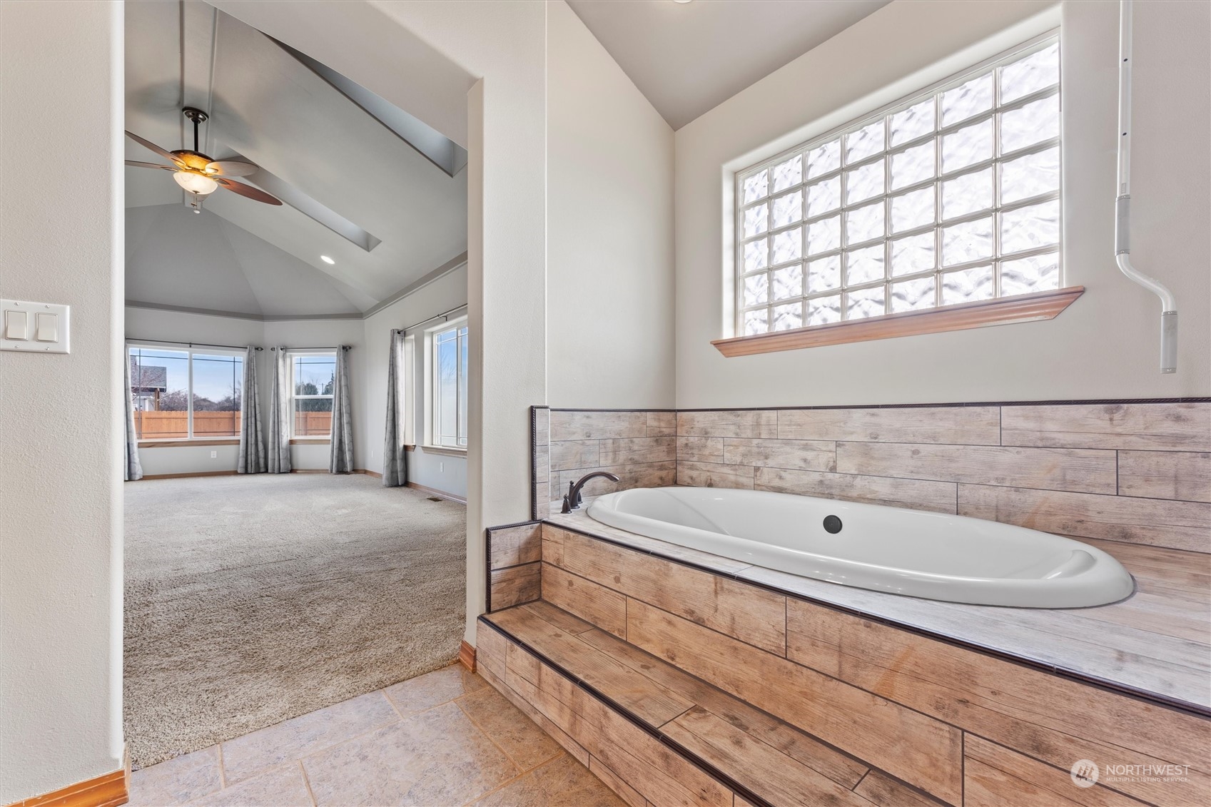 527 Road I.6 NE Moses Lake WA 98837