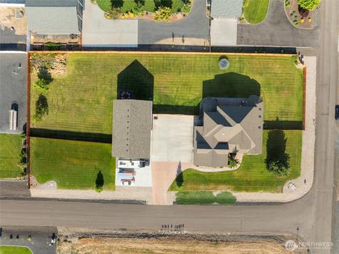 527 Road I.6 NE Moses Lake WA 98837