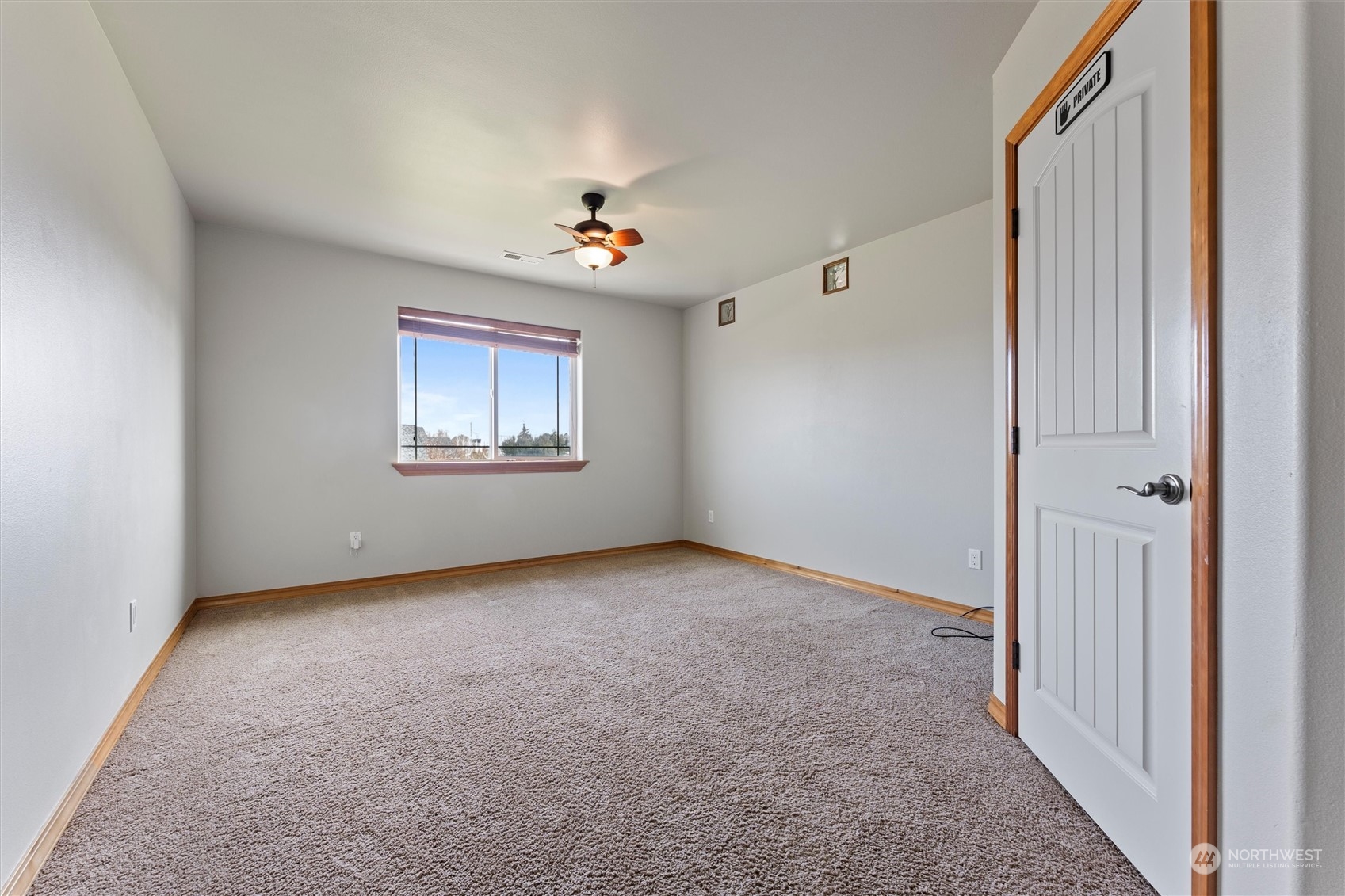 527 Road I.6 NE Moses Lake WA 98837