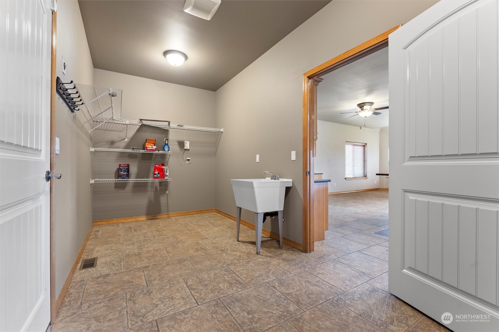 527 Road I.6 NE Moses Lake WA 98837
