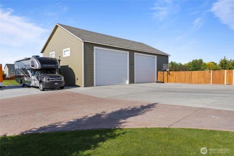 527 Road I.6 NE Moses Lake WA 98837