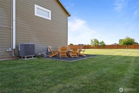 527 Road I.6 NE Moses Lake WA 98837