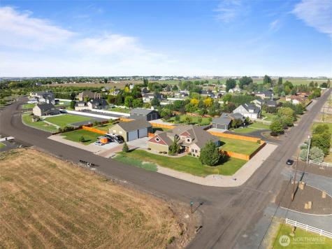 527 Road I.6 NE Moses Lake WA 98837